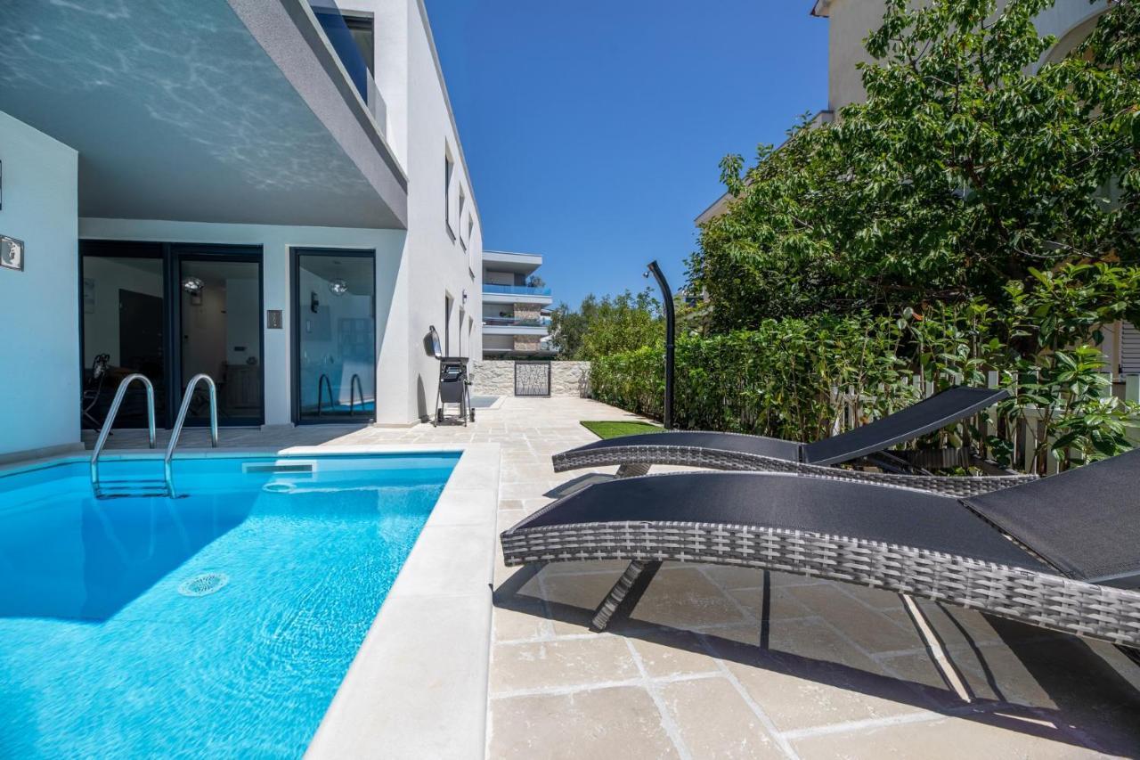 Luxury Villa Adria Apartments Krk Town Exterior foto
